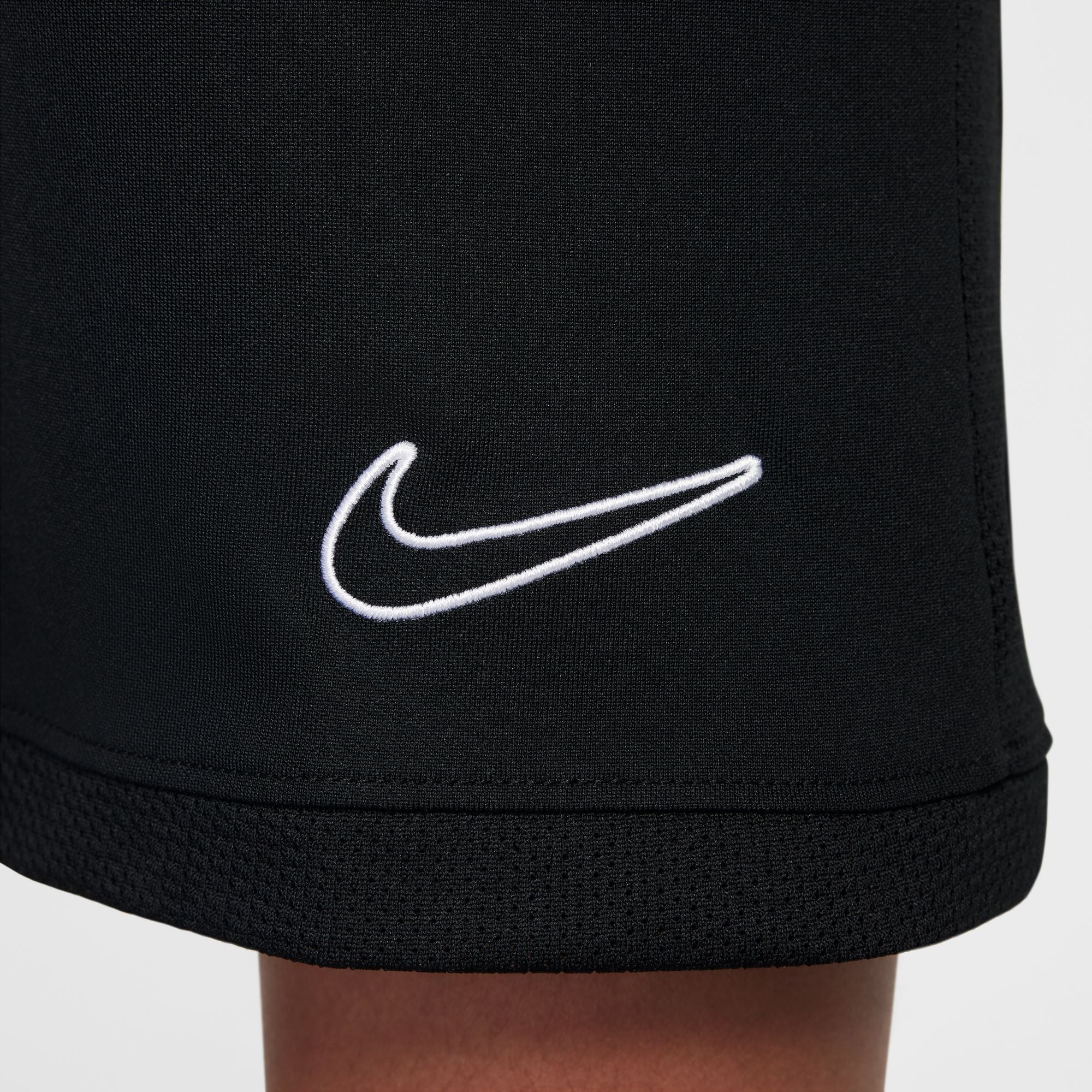 Y Nike Academy HJ3718-010