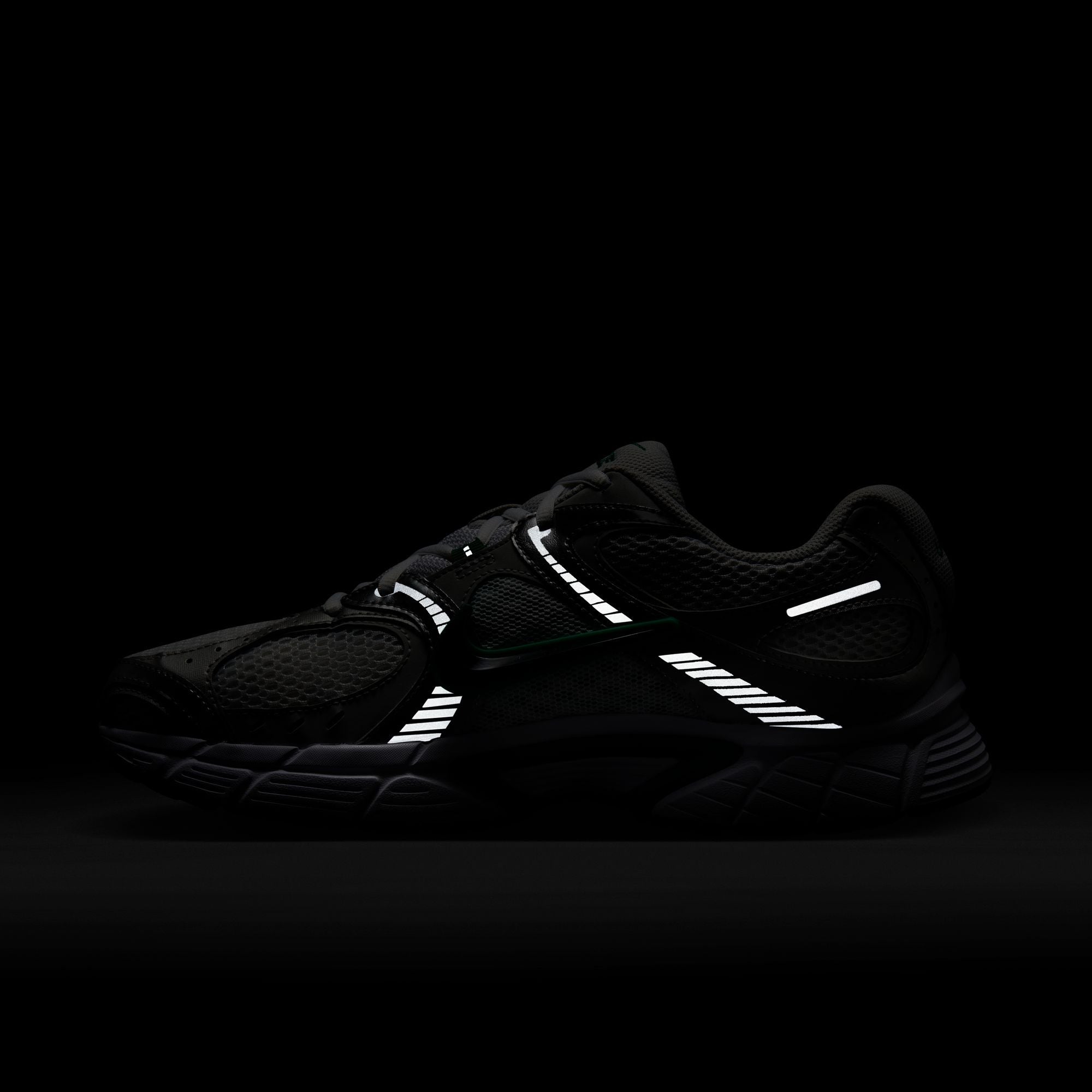 Nike V5 RNR HJ5228-100