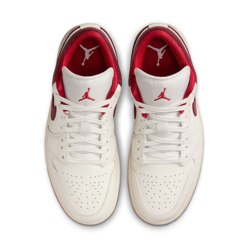 W Air Jordan 1 Low SE HJ9338-106