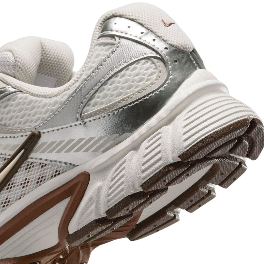 Nike V5 RNR HQ7901-102