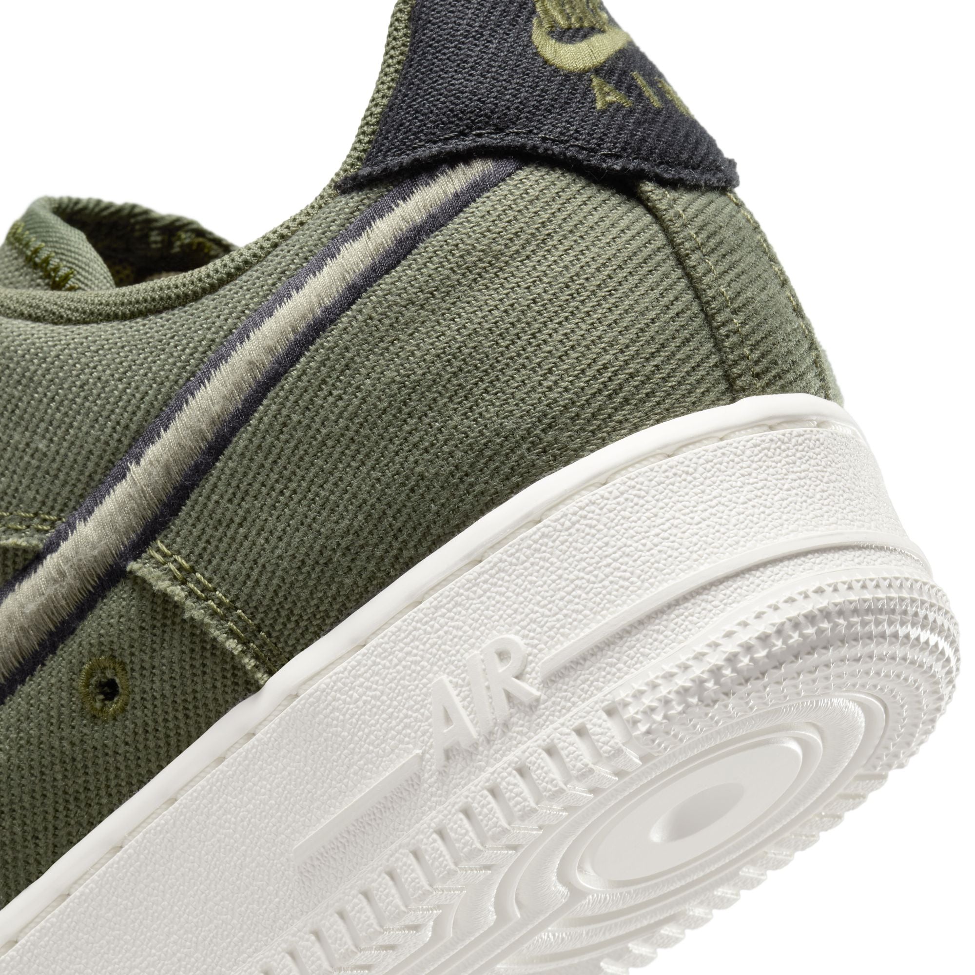 Nike Air Force 1 Low Canvas HV1204-301 (taille M)