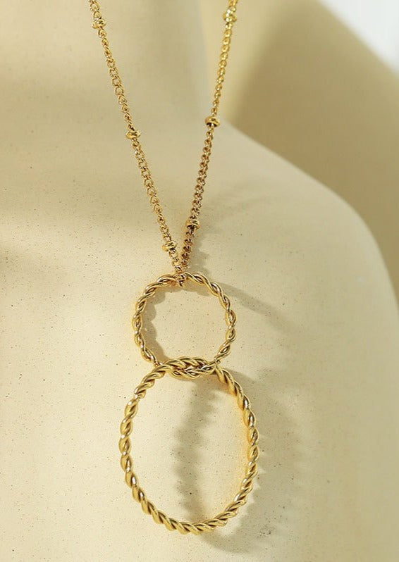 Collier AVA