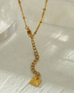 Collier AVA