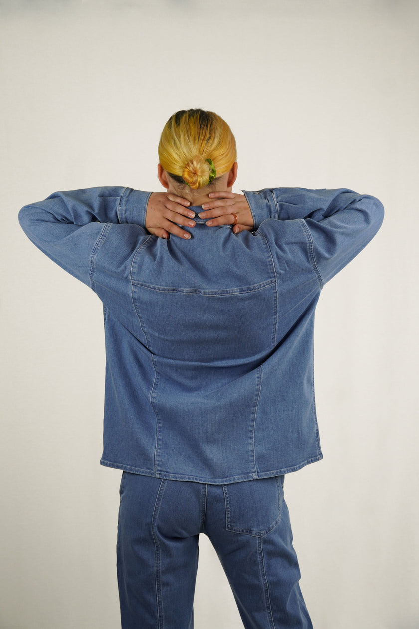 LA CHEMISE DE DENIM