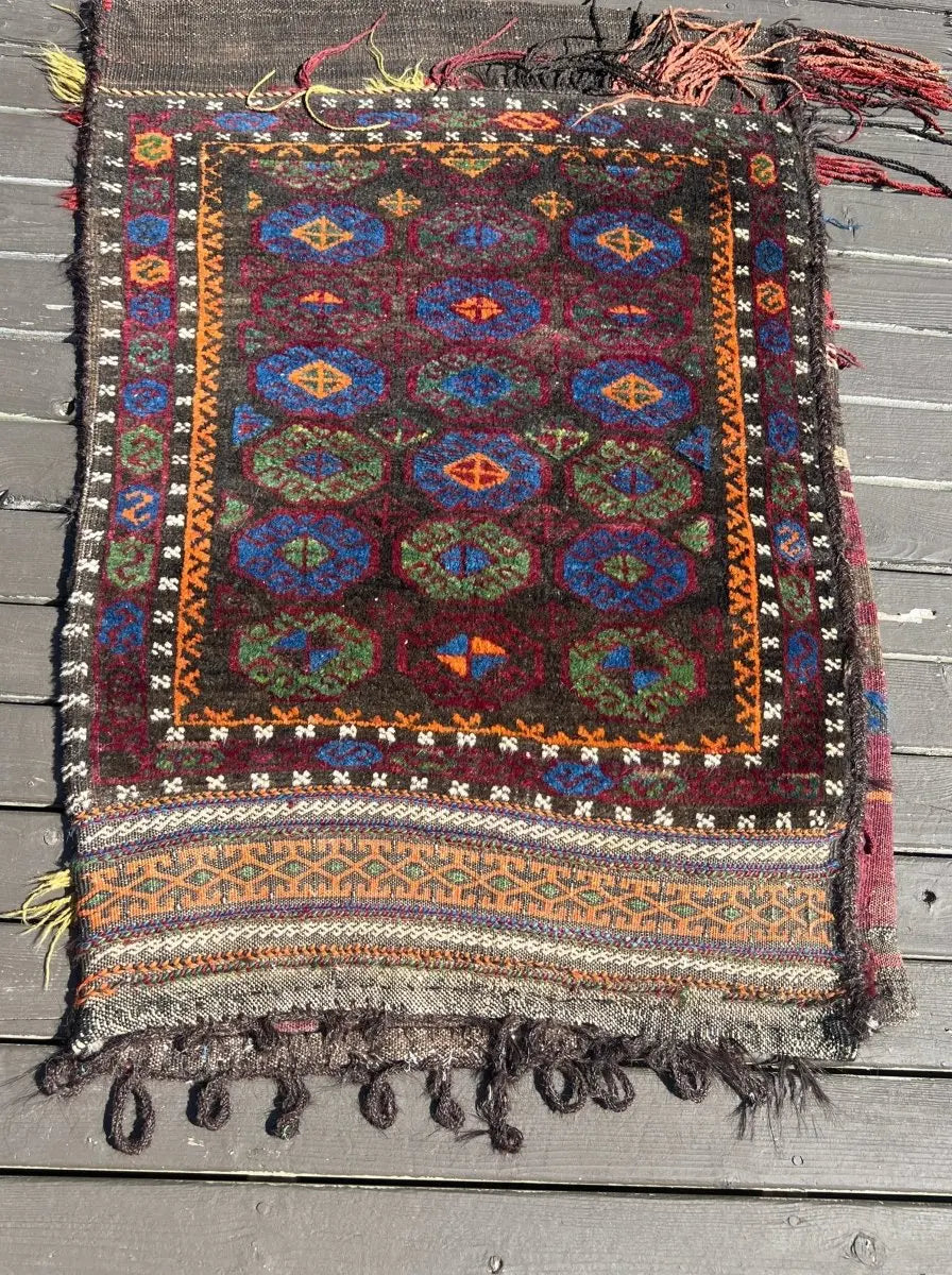 Antique Baluch Saddlebag  | 2' 7