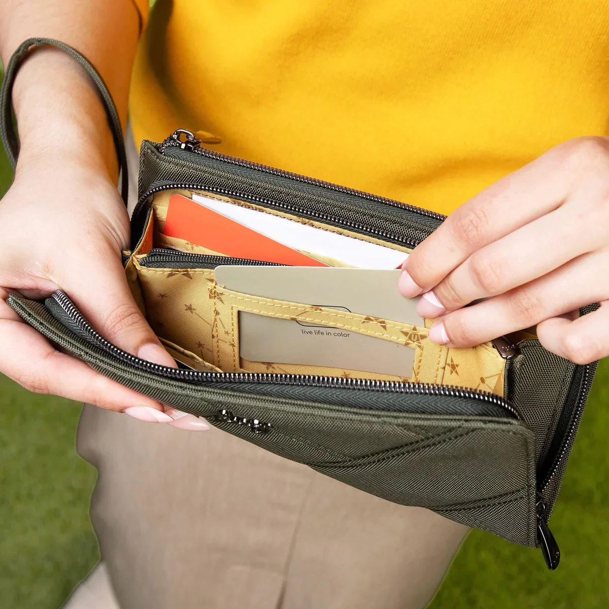 LUG - Arabesque Ultra X Zip RFID Wallet