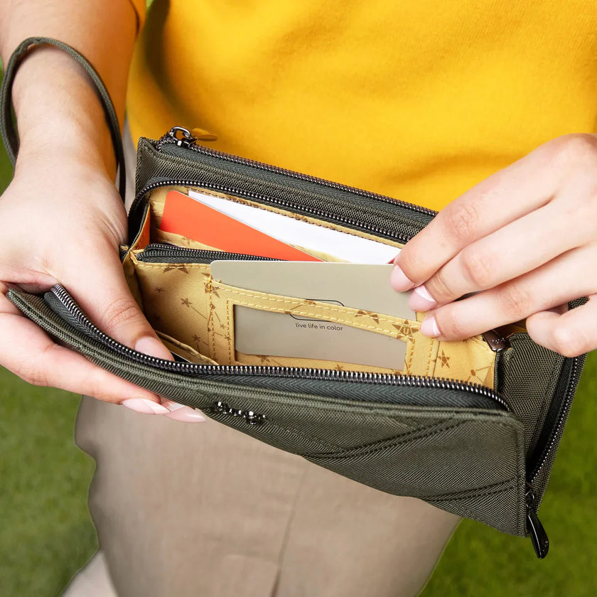 LUG - Arabesque Ultra X Zip RFID Wallet