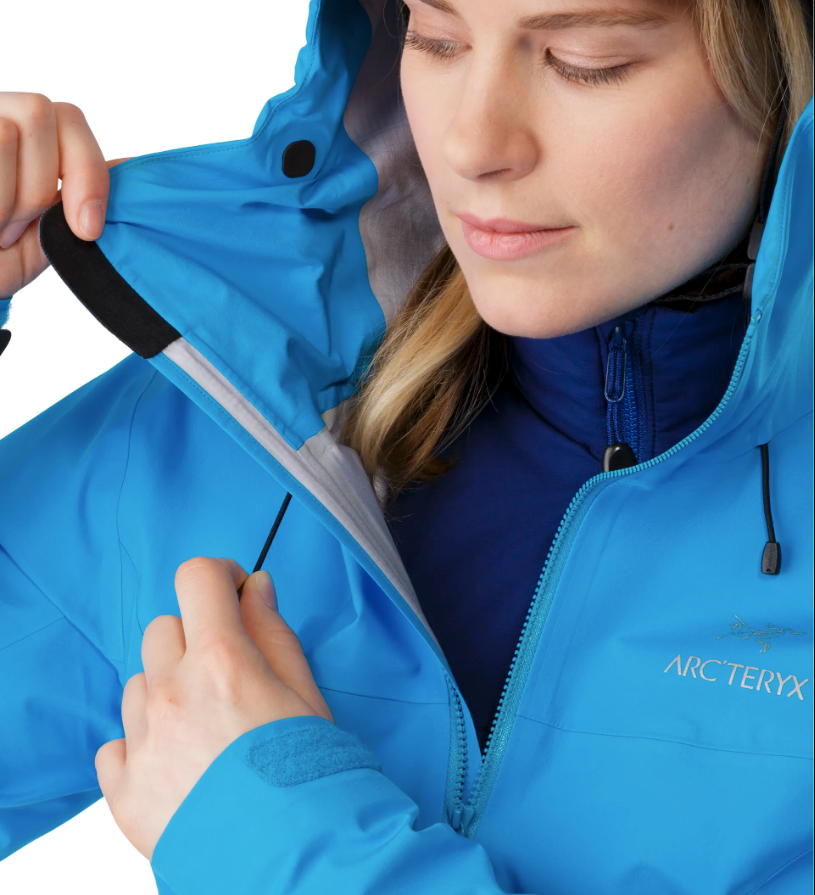 Arc'teryx Women's Beta LT Gore-Tex Pro Rain Jacket XS Black Sapphire