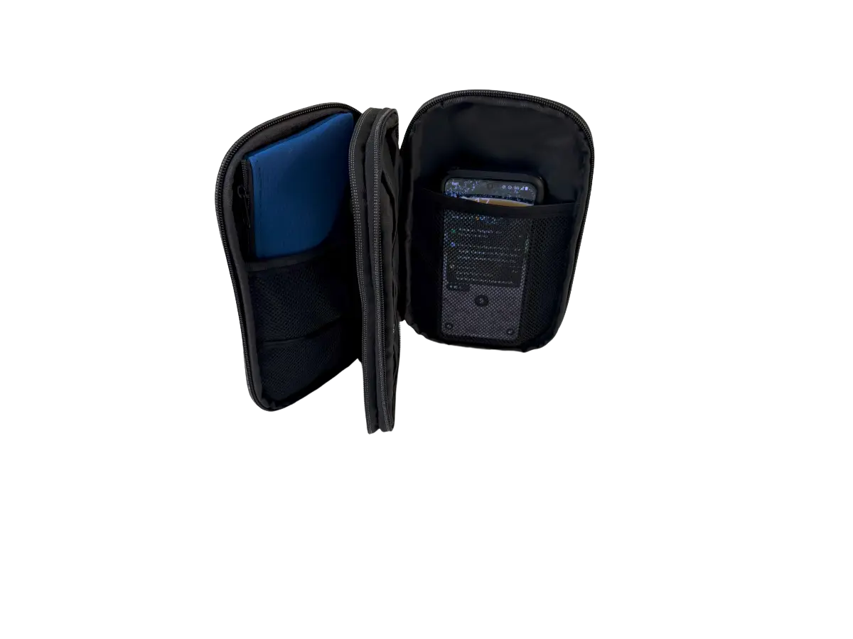 Urbano Passport/Utility Holder - B7030