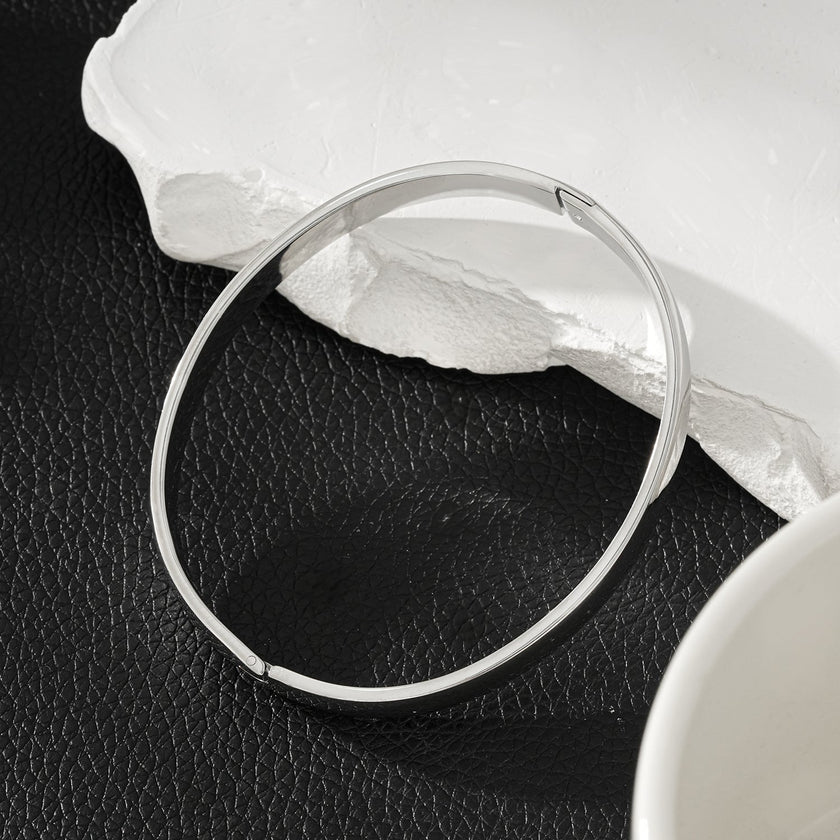 BAKOVAN: Mid Width Silver Band Bracelet for Men or Women