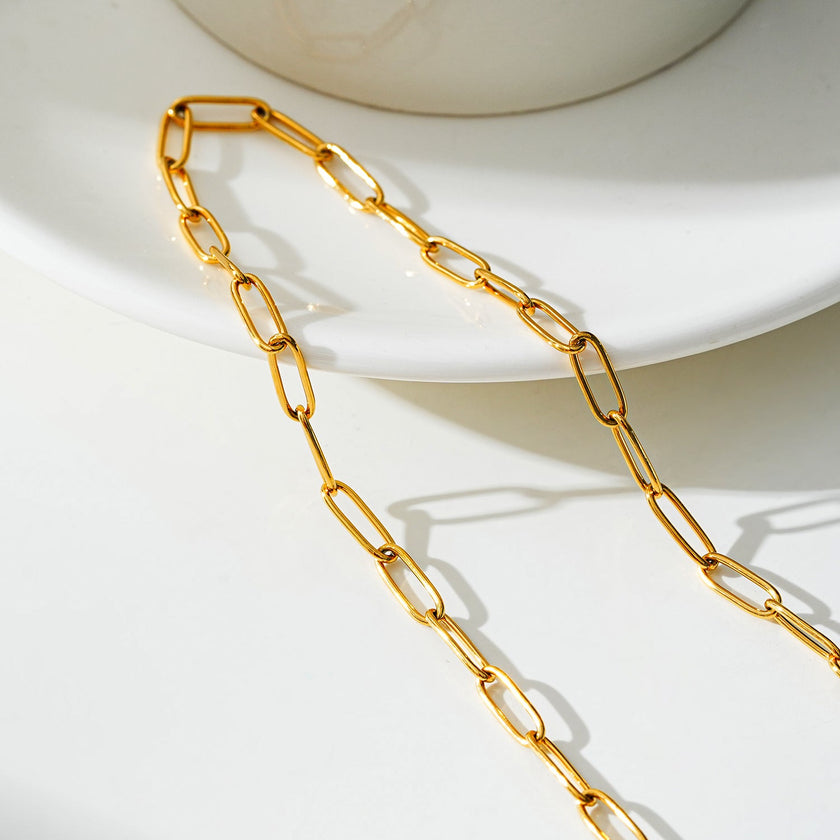 BARBICAN: Essential Gold Chain Link Paper-Clip Necklace - 22