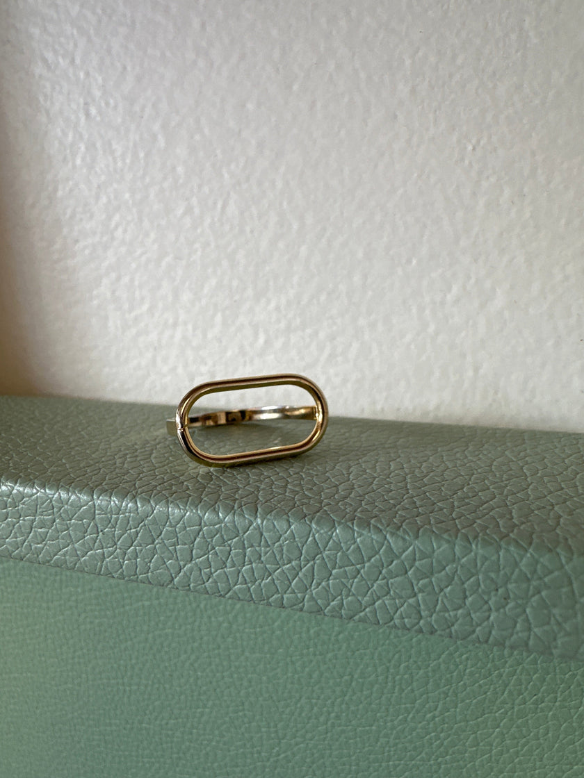 Standout Boutique Oval Ring
