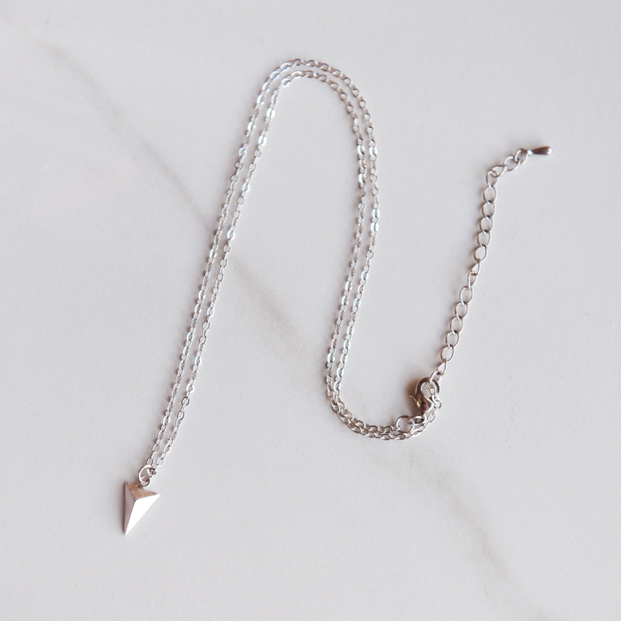 CLAIRE, Dainty Minimalist Geometric Everyday Necklace