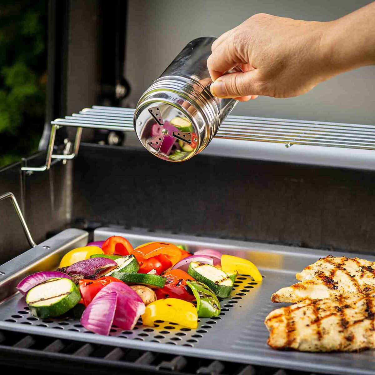 TableCraft 10 oz Dry Rub Shaker With Handle