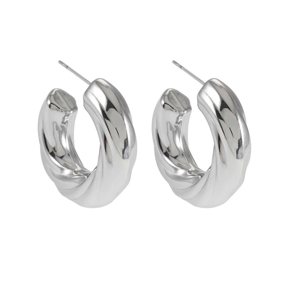 BEAUFORT, plaqué argent (or blanc) : Boucles d'oreilles créoles à l'aspect ample et abstrait – Élégance moderne réinventée.