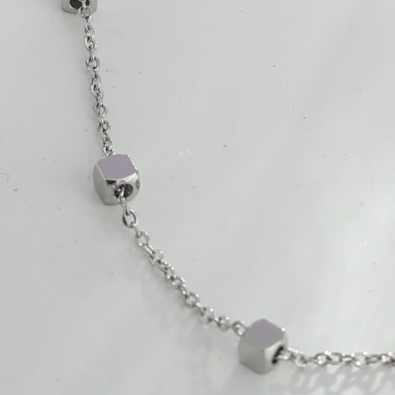 DARBY : Bracelet en argent avec perles carrées