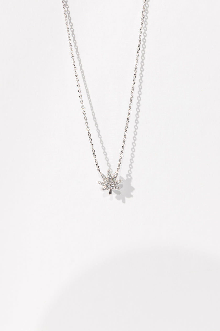 SILVER CANNABIS LEAF NECKLACE