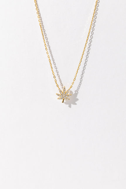 18K GOLD CANNABIS LEAF NECKLACE