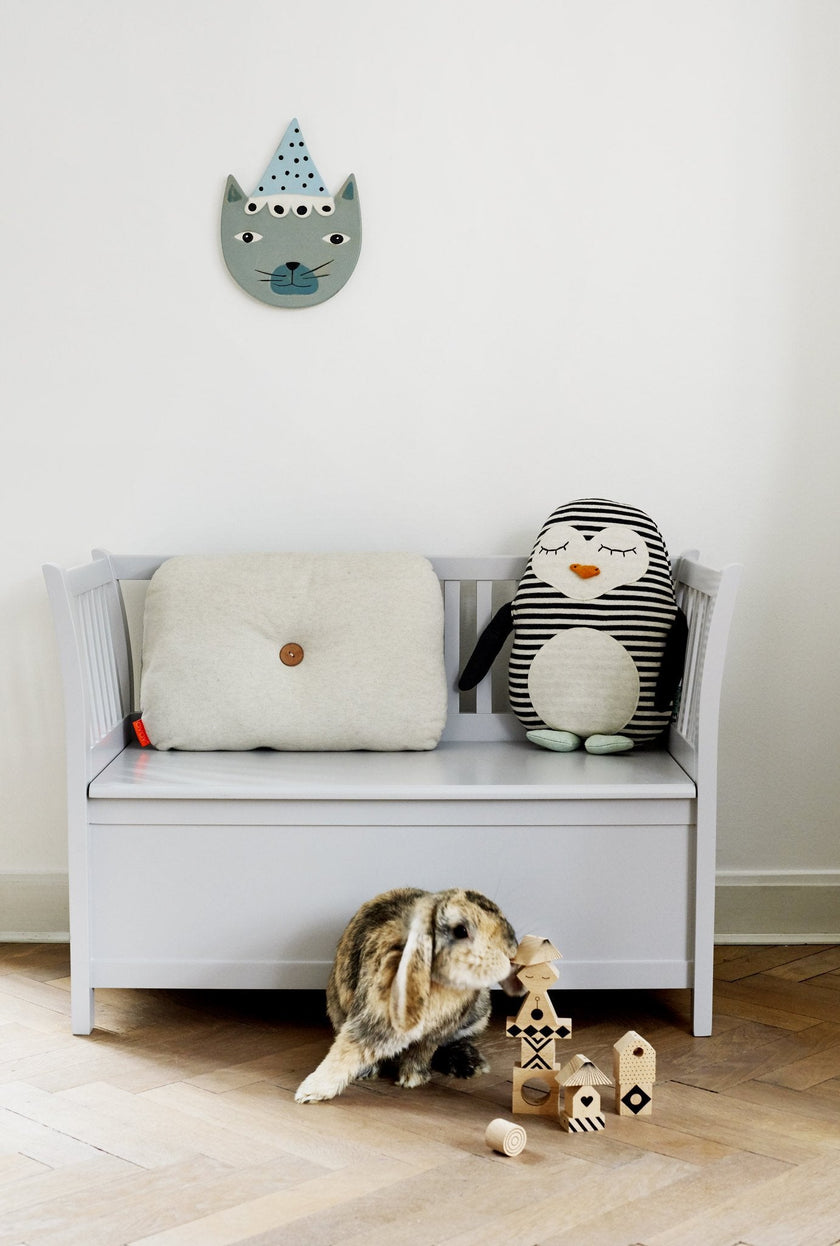 Penguin Pingo - White / Black