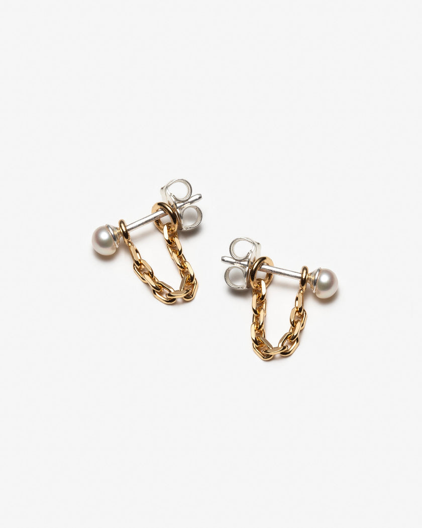 Boucles d’oreilles avec chaines pendantes et petites perles
