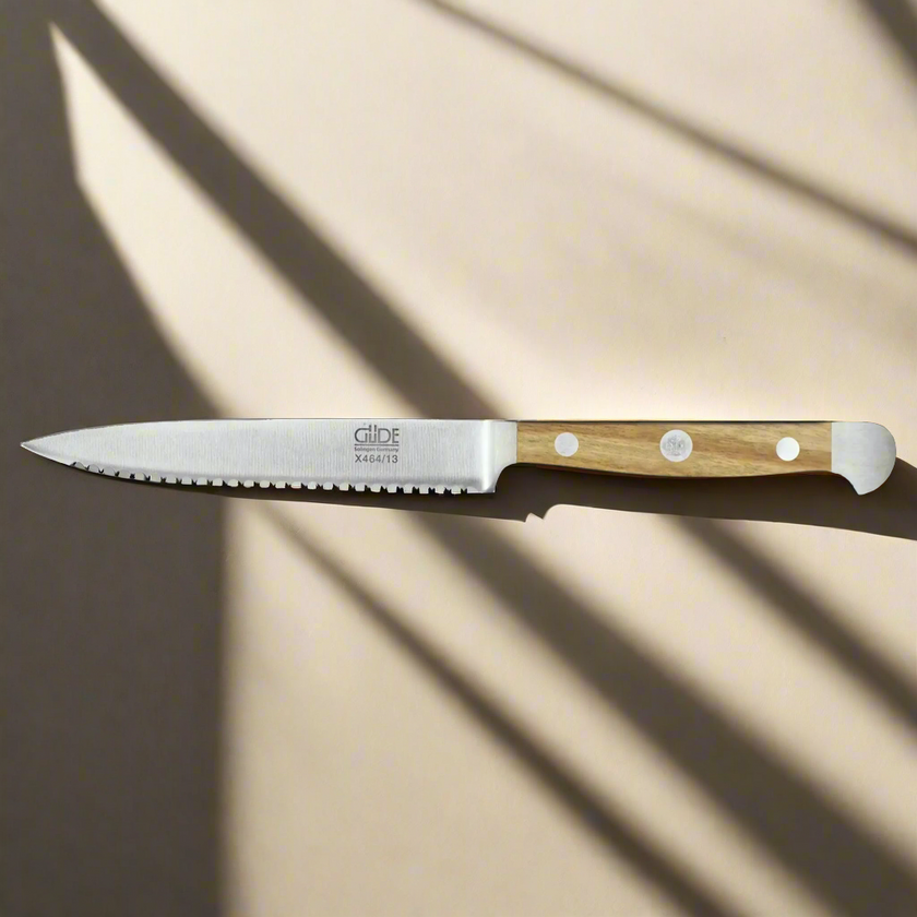 ALPHA OLIVE | Couteau à tomates 13cm | Acier forgé / Manche en bois d'olivier