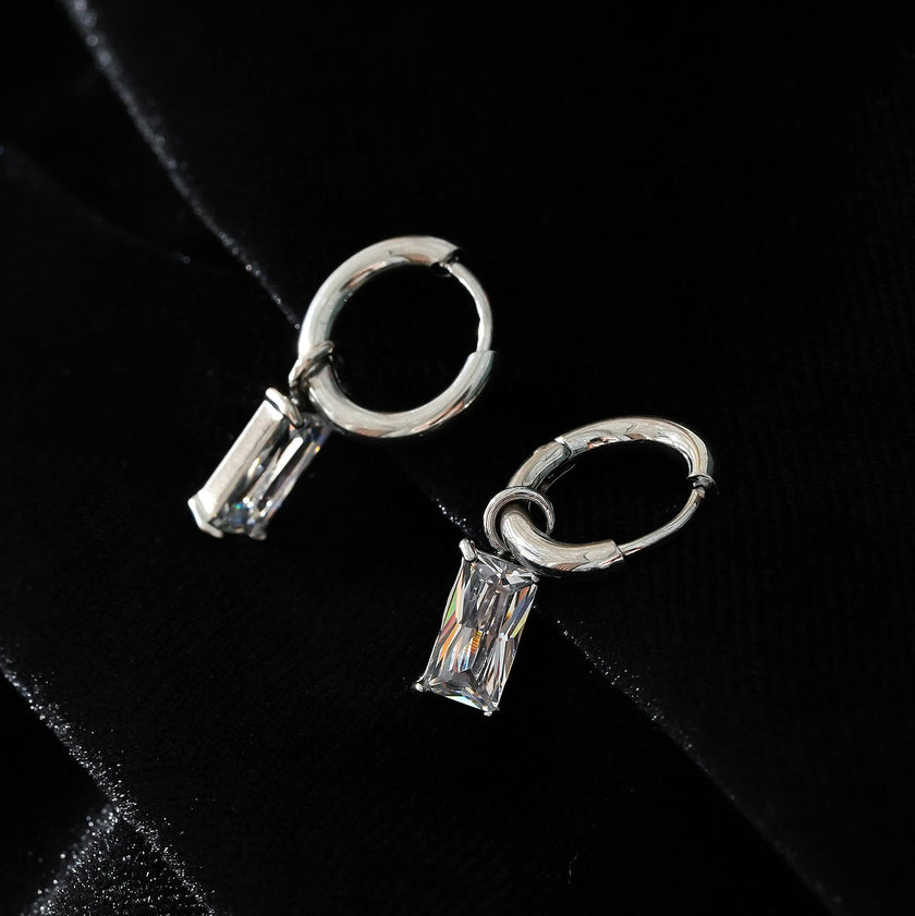 Style CACA Or Blanc (Couleur Argent) : Boucles d’oreilles pendantes en forme de cercle avec cristaux transparents incrustés, inspirées du style vintage.
