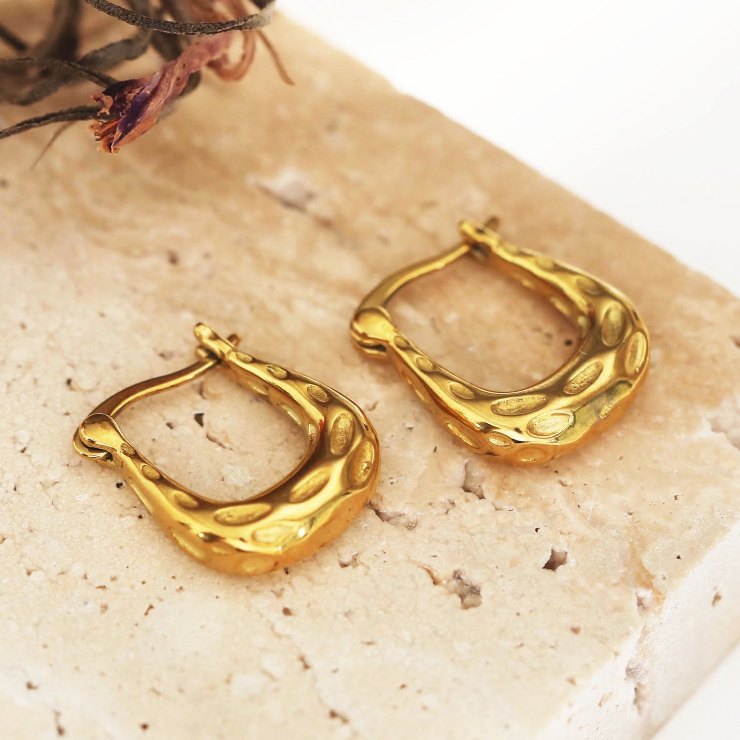 CALAVINO: Hammered Horse-Shoe Hoop Earrings