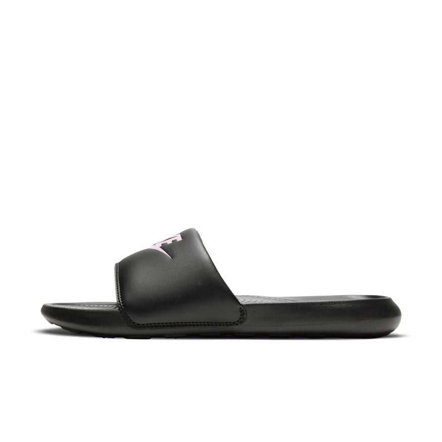 W Nike Victori One CN9677-002