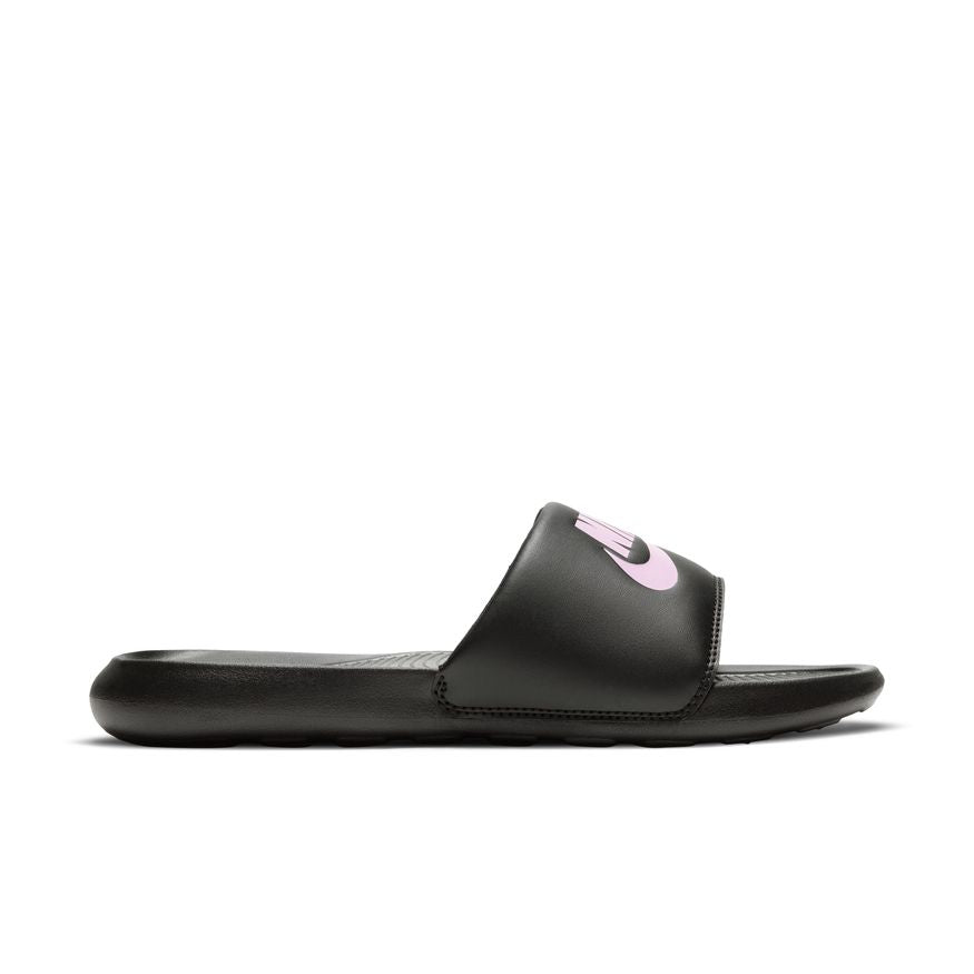 W Nike Victori One CN9677-002