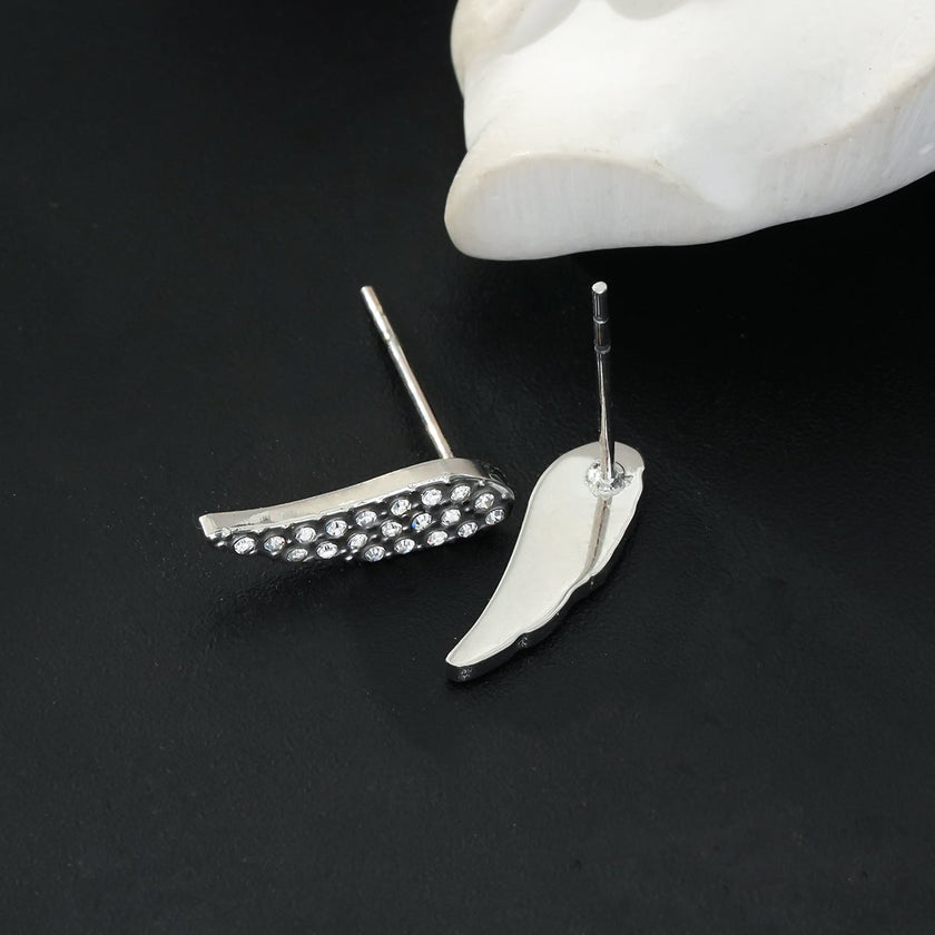 COMPTON Or Blanc (Ton Argenté) : Boucles d'oreilles en forme d'aile pavées de zircons scintillants – Élégance et brillance pour toutes les occasions.