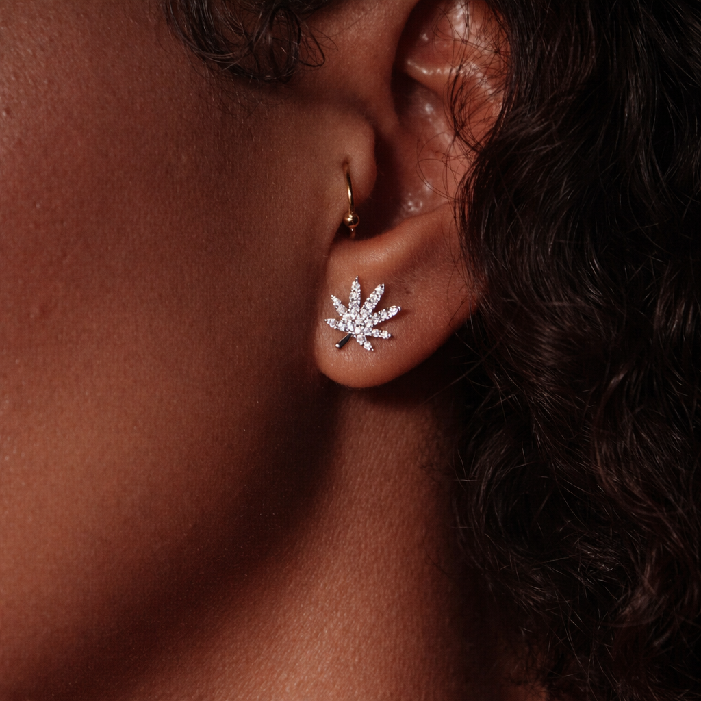 SILVER CANNABIS LEAF EARRING