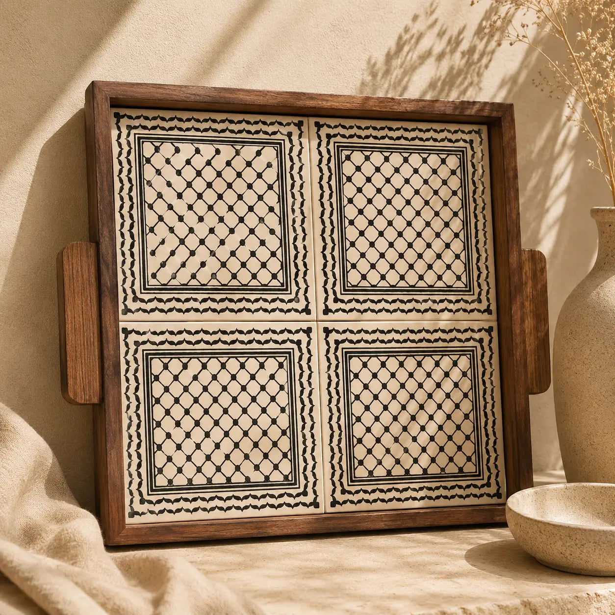 Plateau de présentation de nourriture palestinien, carré, 30x30x3 cm
