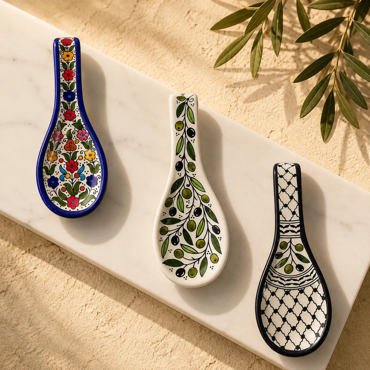 Palestinian Ceramic Spoon Rest – Compact Spoon Holder for Stove & Cooking