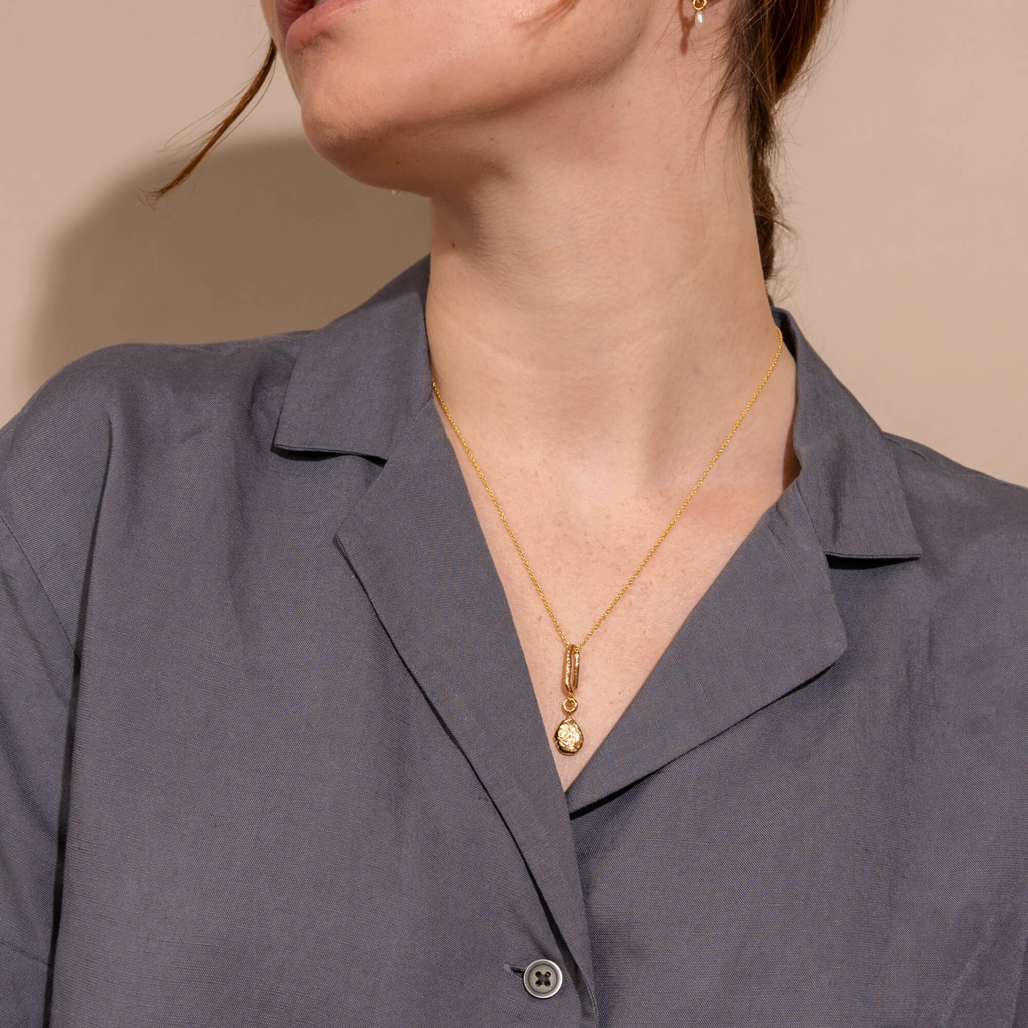 France - Collier avec pendentif original fait à Montréal