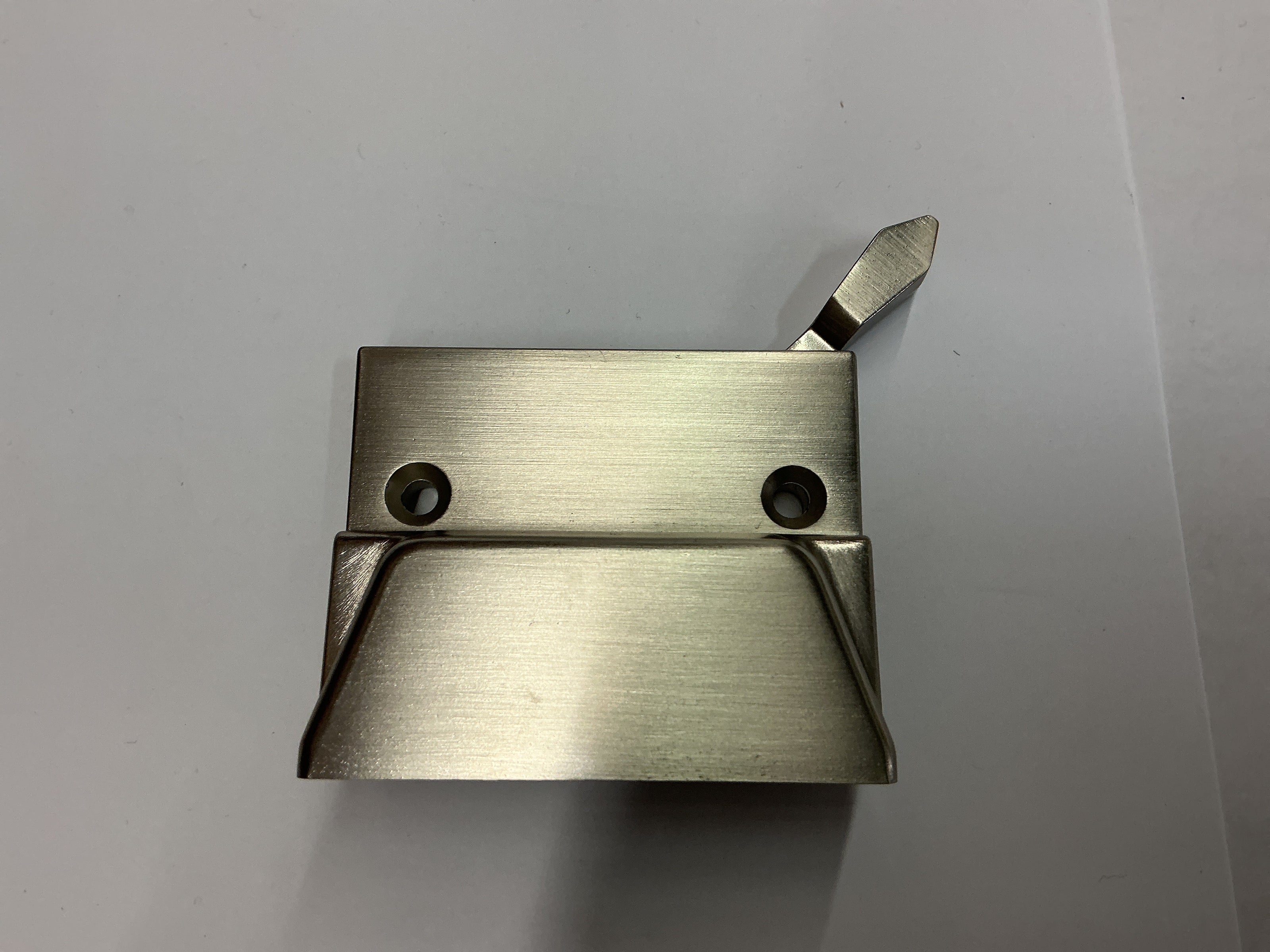 Non-Handed Sash Lock