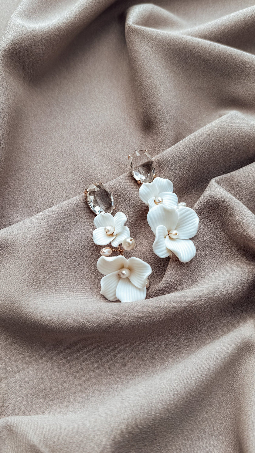 The Arriana drop earrings