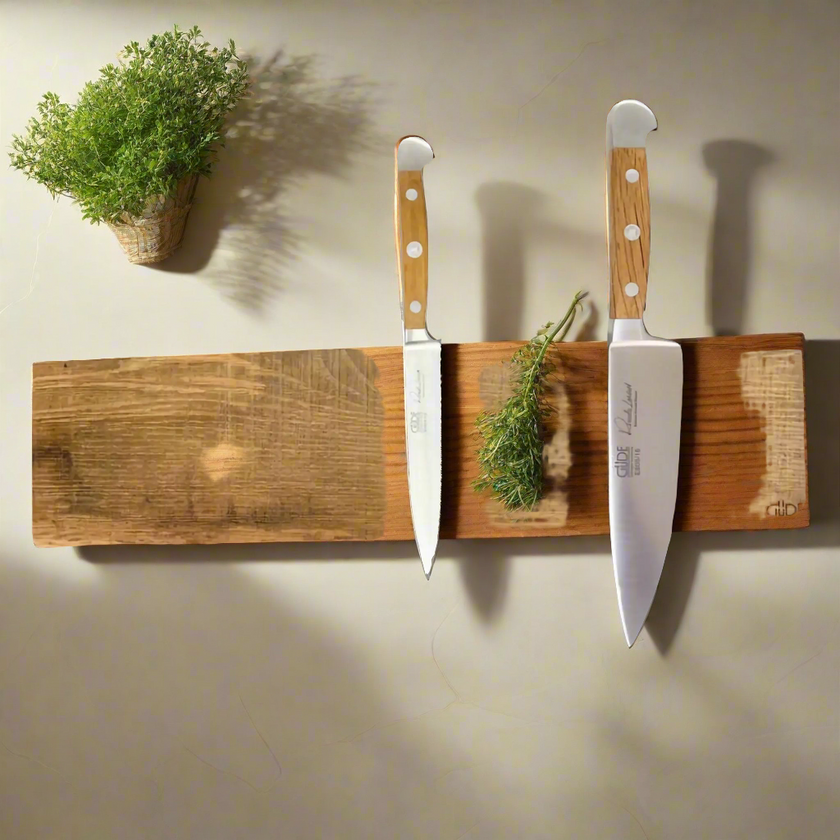 Magnetic Strip Oak - Holds Up to 7 Knives (Knife not included)