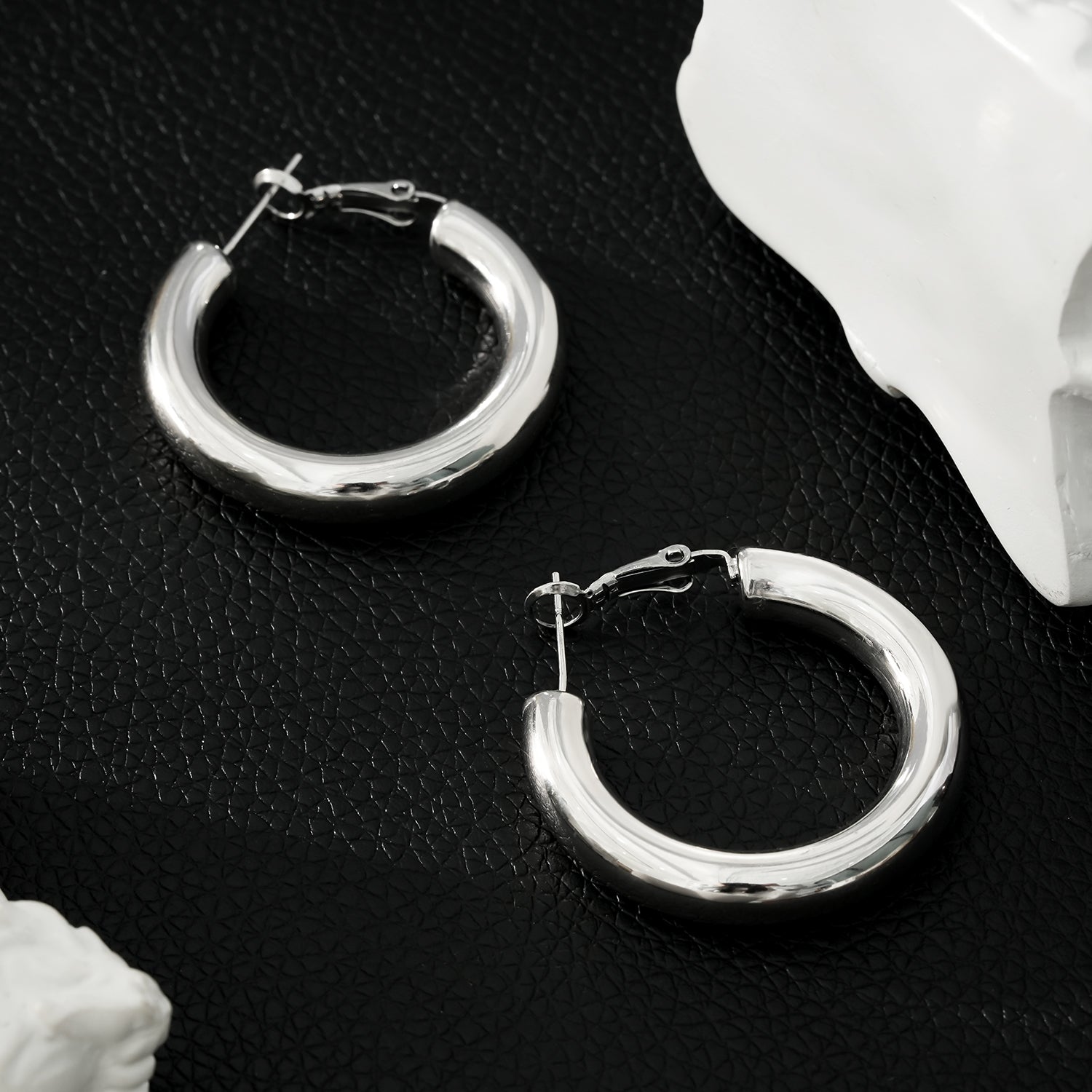 DERIVIER Argent (Or Blanc) : Boucles d'oreilles créoles semi-larges (3,5 cm)