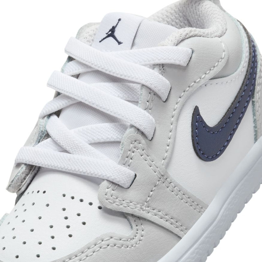 Y Jordan 1 Low Alt DR9747-146