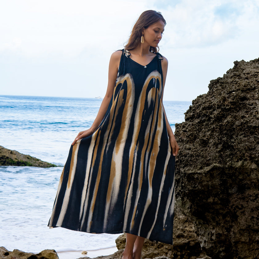 Bold Abstract Tie Dye Long Dress In Grey & Gold