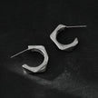 Style PERIDO Argenté (Or Blanc) : Boucles d’oreilles géométriques Art Déco.