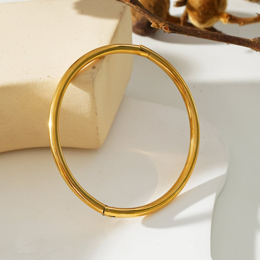 Style BARGARH: Classic Style Gold Bangle