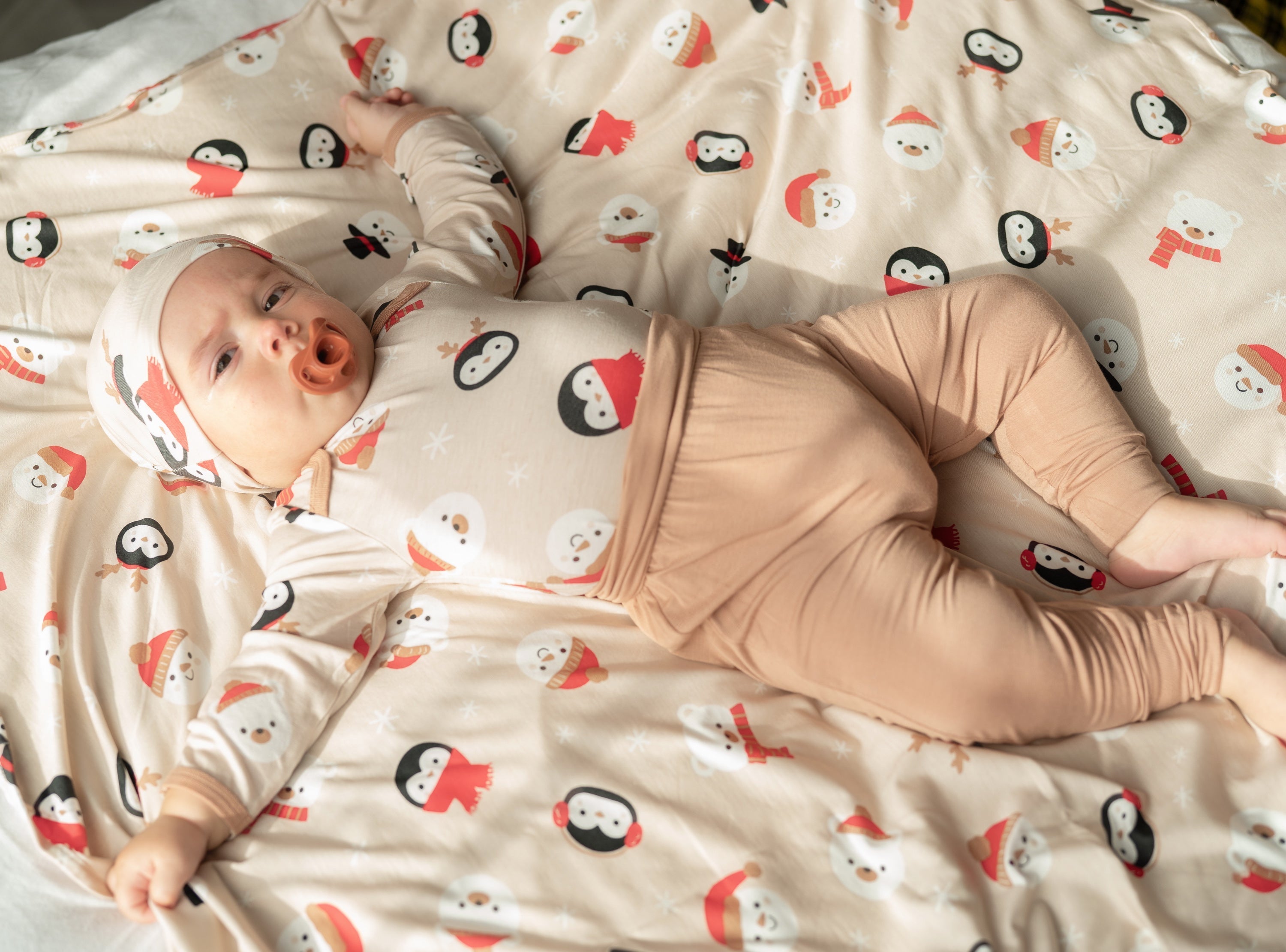 Couverture en bambou pour bébé (motif visages enneigés)