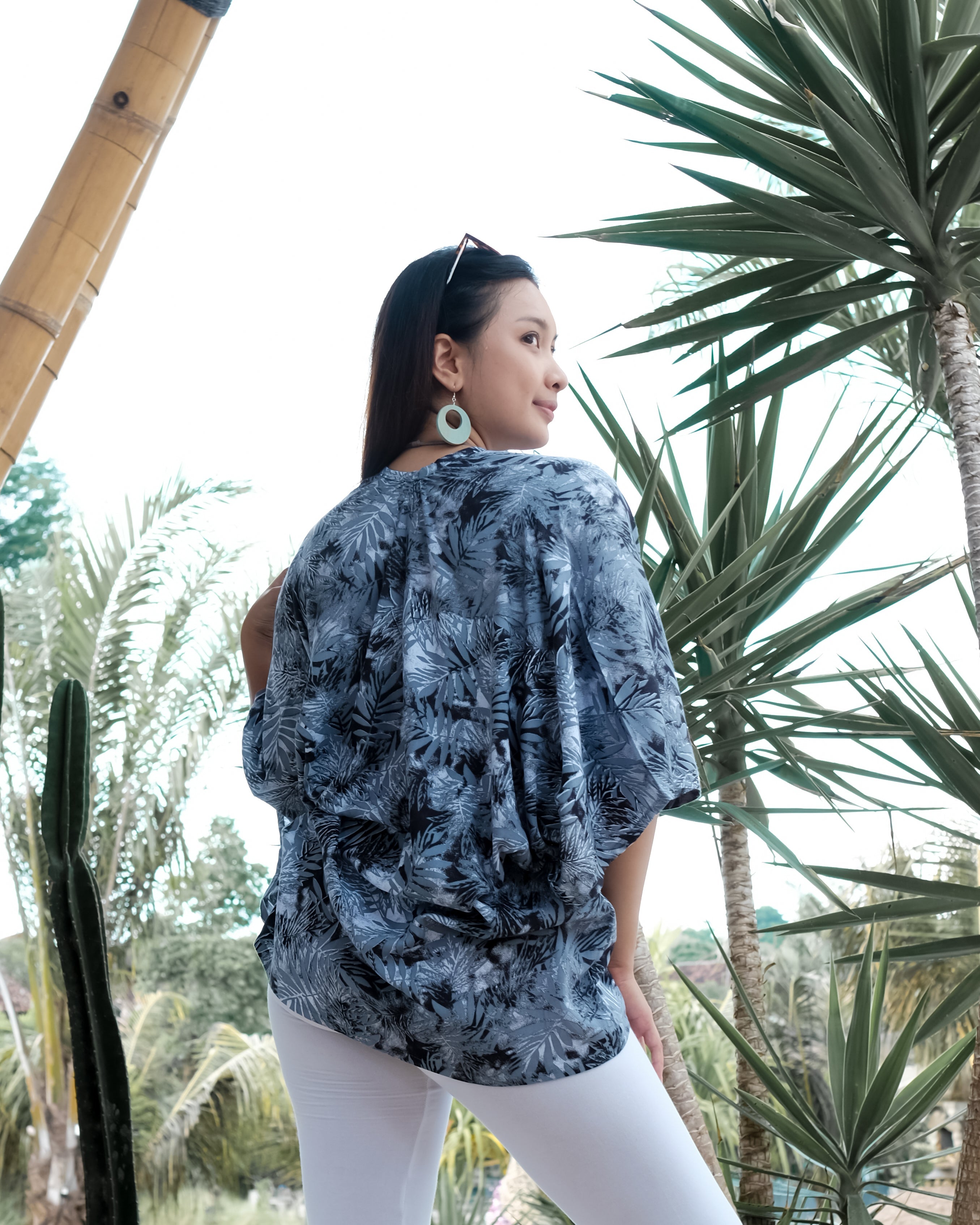 Fern Print Short Kimono - Grey