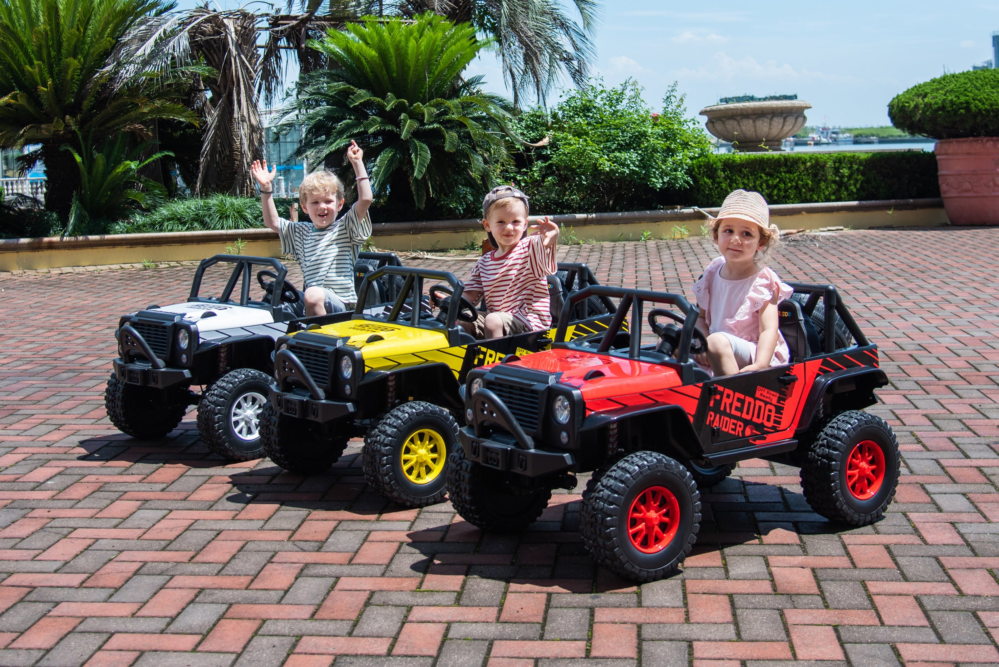 Voiture électrique pour enfant 2 places RAIDER, style Jeep, 24V, avec télécommande et roues arrière, modèle 2025.