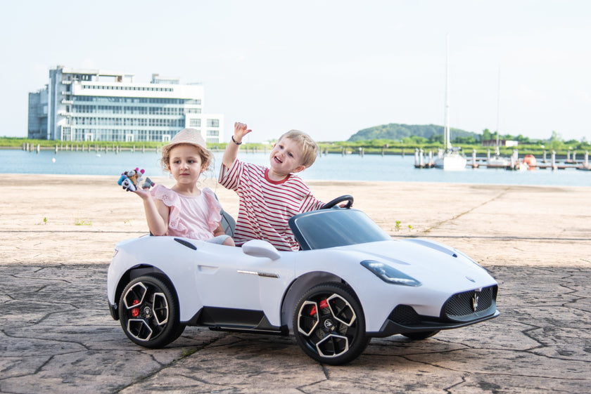 Voiture électrique pour enfant Maserati MC20 4X4 2 places 24V DELUXE 2025