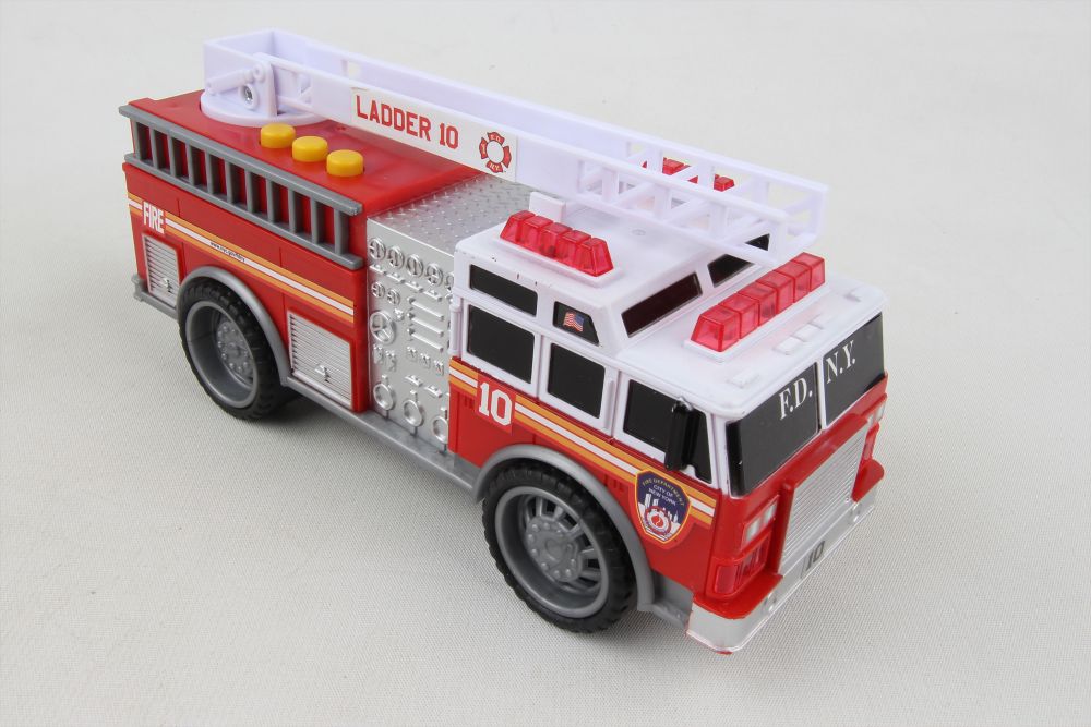Daron - Fdny Fire Truck with Lights & Sound