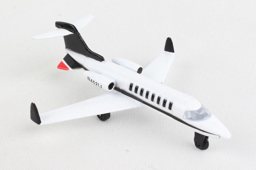 Daron - Runway24 Private Jet
