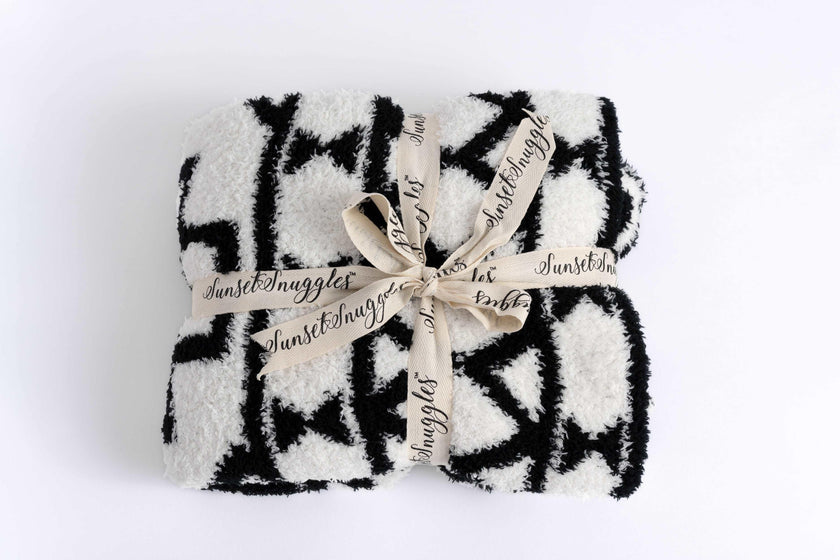 Black & White Diamond Tile Toddler Blanket