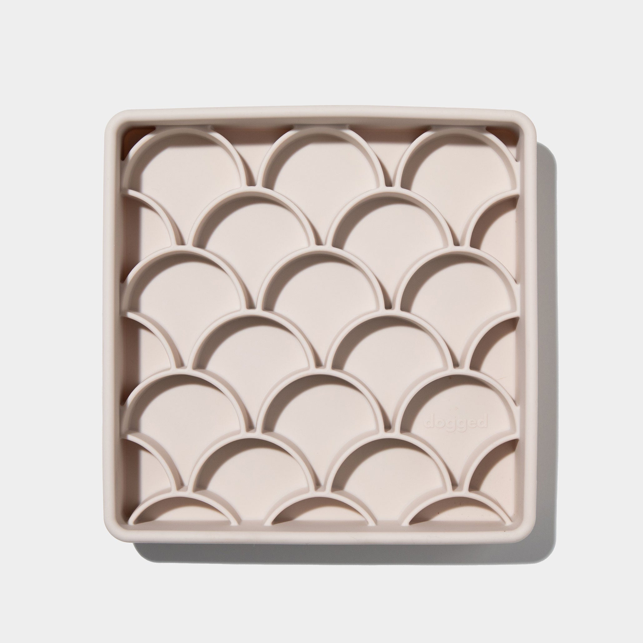 3-in-1 fish scale slow feeder bowl - sand